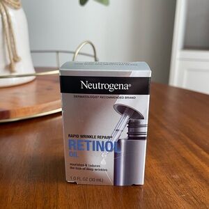 NEW!! Neutrogena Retinol Oil